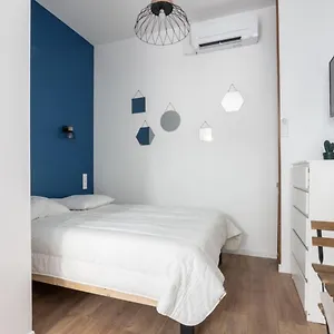 https://great-studio-near-the-eiffel-tower.fr-paris.fr